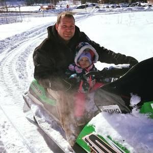 Meet your Posher, Travis